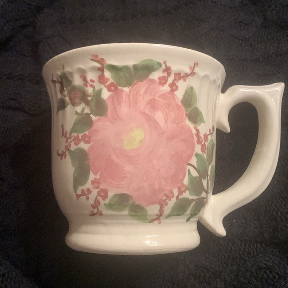Cash Family  mustache mug 1945 Pottery Rose Design - Picture 5 of 5